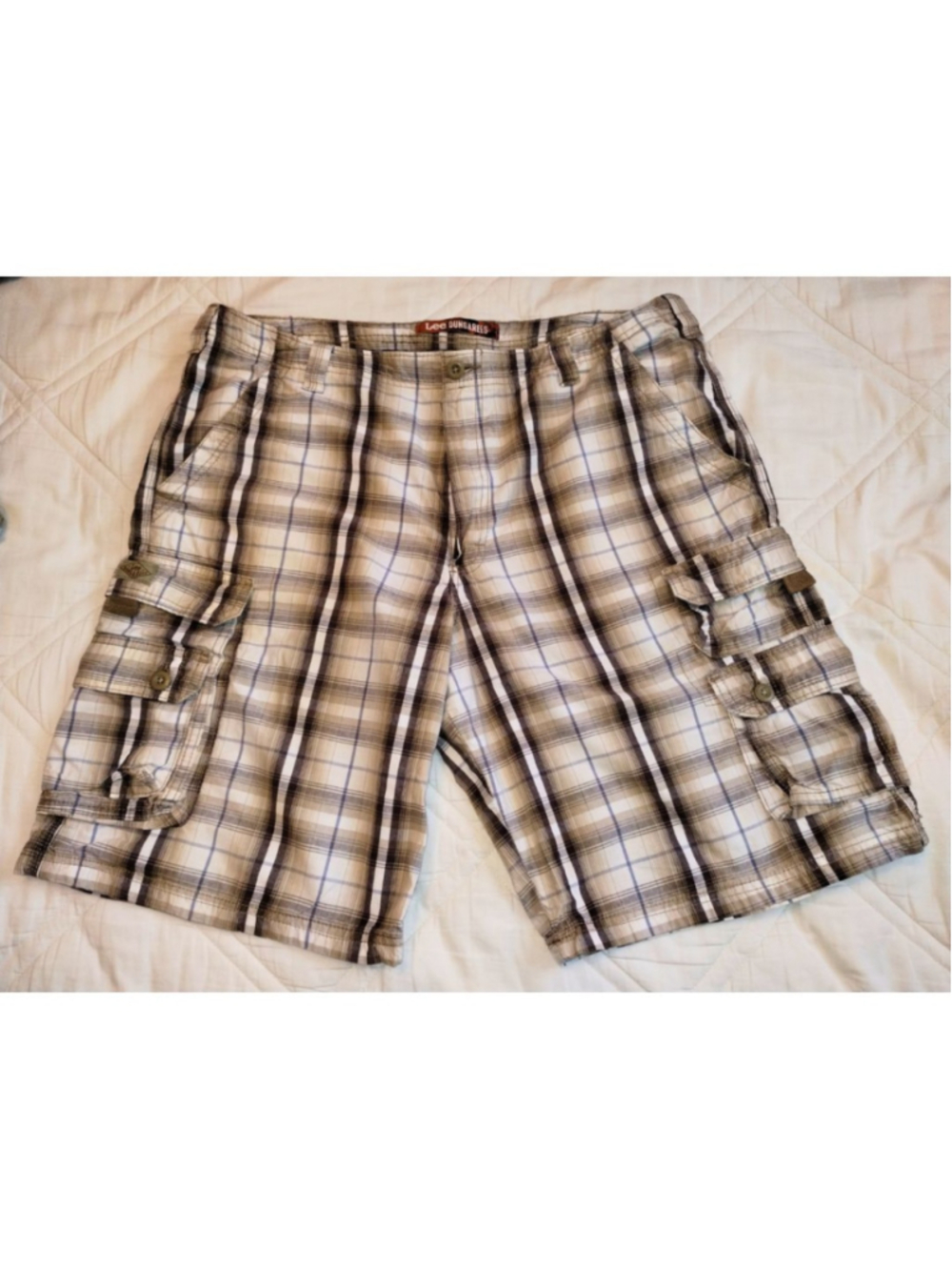 Men's Lee Dungarees Beige Brown Cream Plaid Utility Cargo Shorts (Size Waist 38)